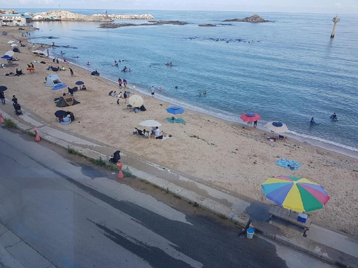 فيلا Seaside Minbak محافظة غوسونغ المظهر الخارجي الصورة