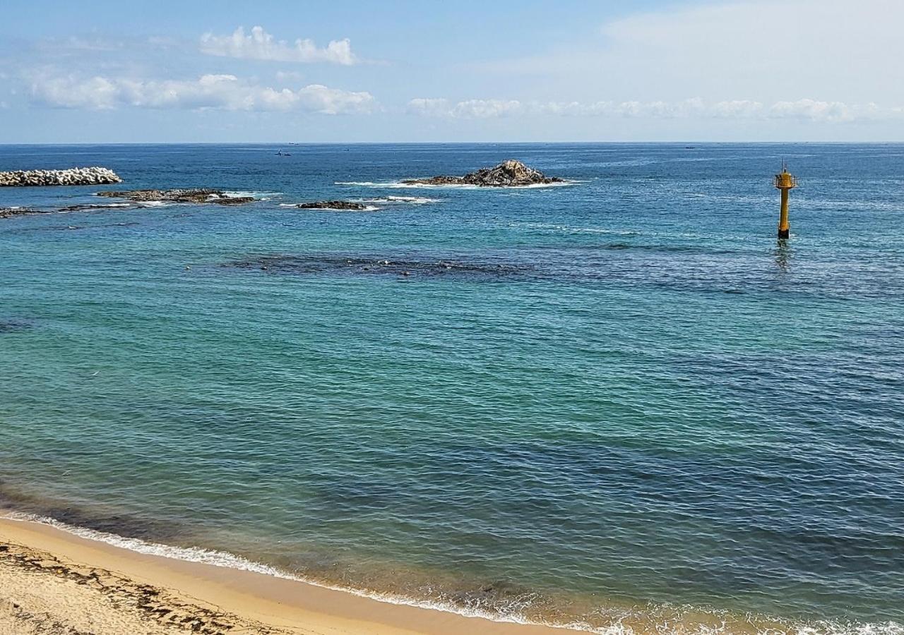 فيلا Seaside Minbak محافظة غوسونغ المظهر الخارجي الصورة